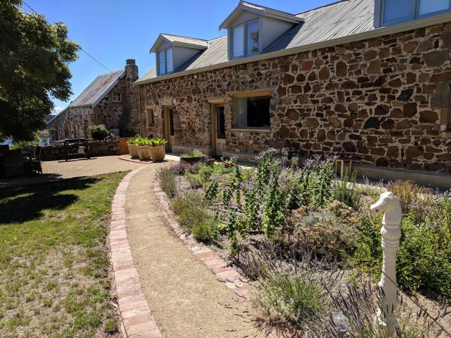 *Newly Relisted* Coach House At Lisdillon Vineyard Villa Little Swanport Buitenkant foto