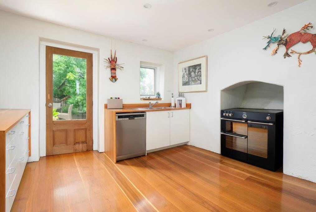 *Newly Relisted* Coach House At Lisdillon Vineyard Villa Little Swanport Buitenkant foto