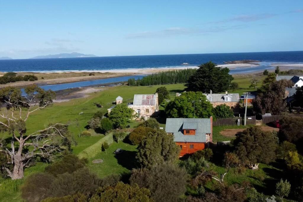 *Newly Relisted* Coach House At Lisdillon Vineyard Villa Little Swanport Buitenkant foto