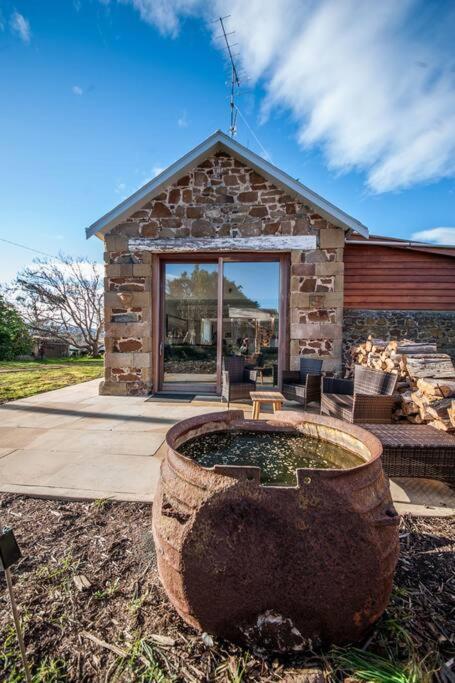 *Newly Relisted* Coach House At Lisdillon Vineyard Villa Little Swanport Buitenkant foto